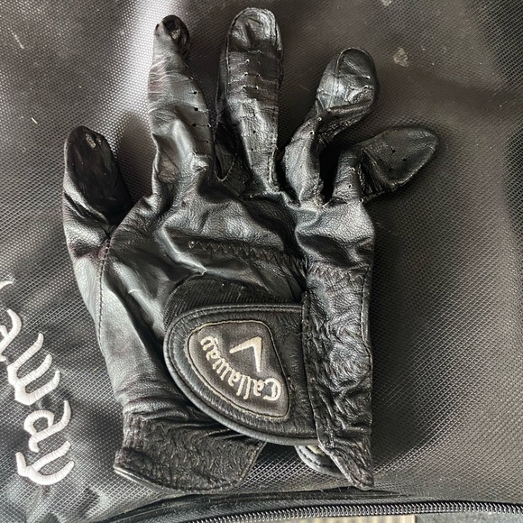 Callaway right hand mens glove medium (used) - Picture 4 of 5